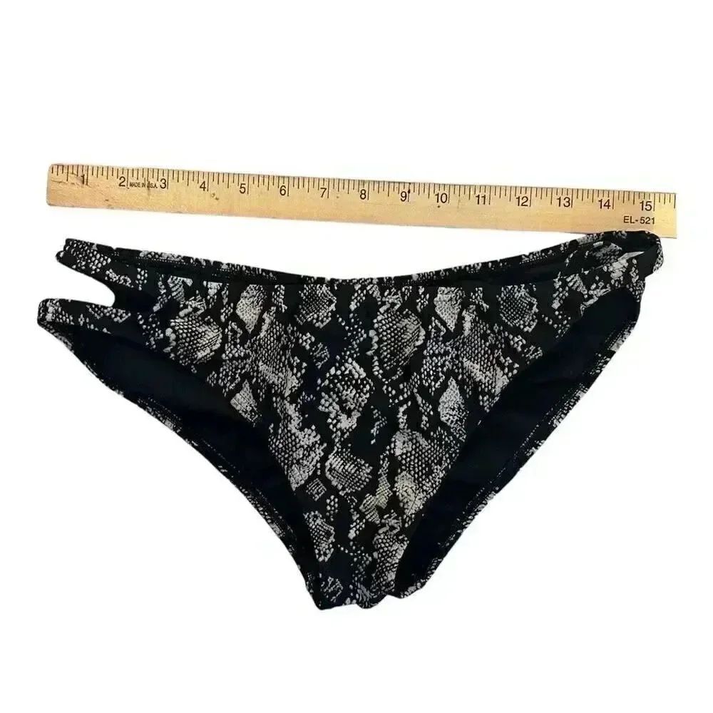 Ibiza Snake Pattern 2 Piece Bikini - Picture 4 of 8